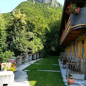 Alloggio per agriturismo La Selvaggia, Mandello del Lario